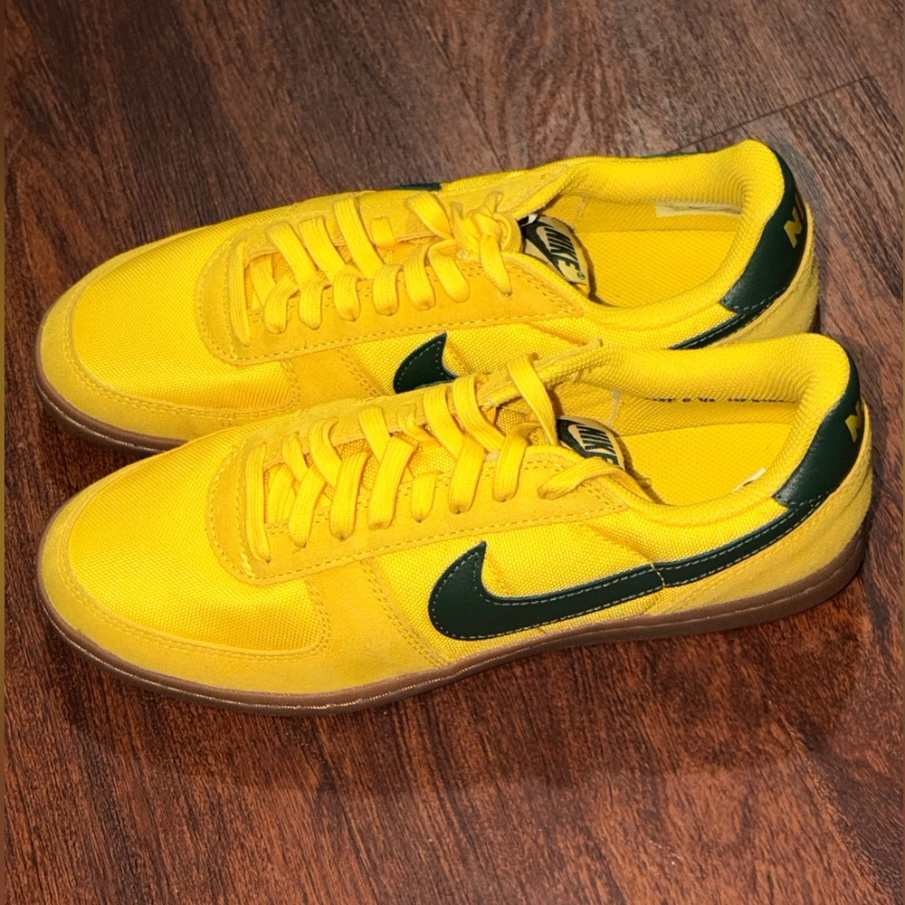 Nike 9.5 - Picture 3 of 14
